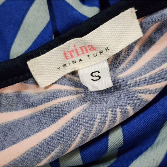 Trina Turk 60s 70s vibes floral Viola Cold Shoulder Dress coverup size 2 - Picture 8 of 8